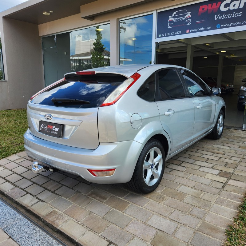 FOCUS 1.6 SE 16V FLEX 4P MANUAL - 2013 - BENTO GONçALVES