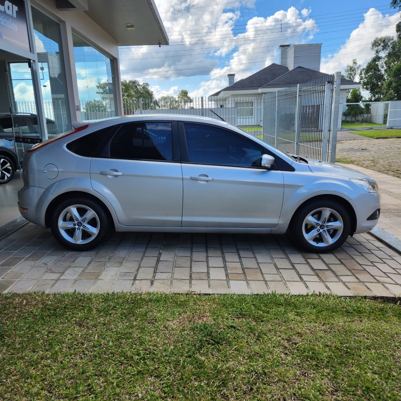 FOCUS 1.6 SE 16V FLEX 4P MANUAL - 2013 - BENTO GONçALVES