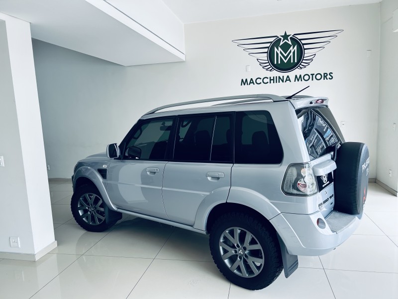 PAJERO TR4 2.0 4X2 16V 140CV FLEX 4P MANUAL - 2014 - CAXIAS DO SUL