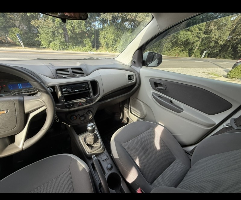 SPIN 1.8 LT 8V FLEX 4P MANUAL - 2015 - NOVA PETRóPOLIS