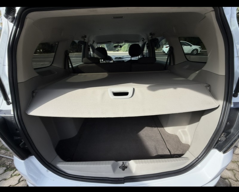 SPIN 1.8 LT 8V FLEX 4P MANUAL - 2015 - NOVA PETRóPOLIS