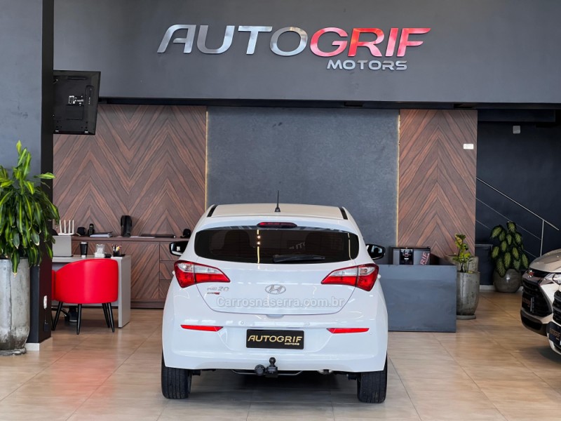 HB20 1.0 COMFORT PLUS 12V FLEX 4P MANUAL - 2018 - CAMPO BOM