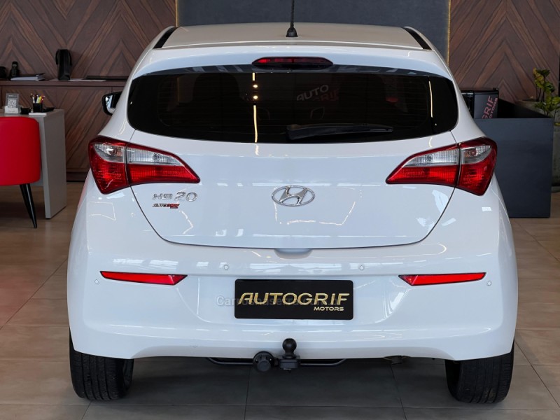 HB20 1.0 COMFORT PLUS 12V FLEX 4P MANUAL - 2018 - CAMPO BOM