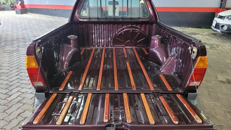 SAVEIRO 1.8 GL CS 8V GASOLINA 2P MANUAL - 1993 - GARIBALDI