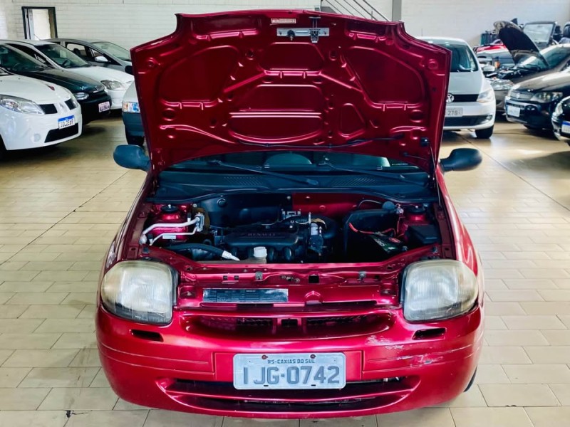 CLIO 1.0 RN 8V GASOLINA 4P MANUAL - 2000 - CAXIAS DO SUL