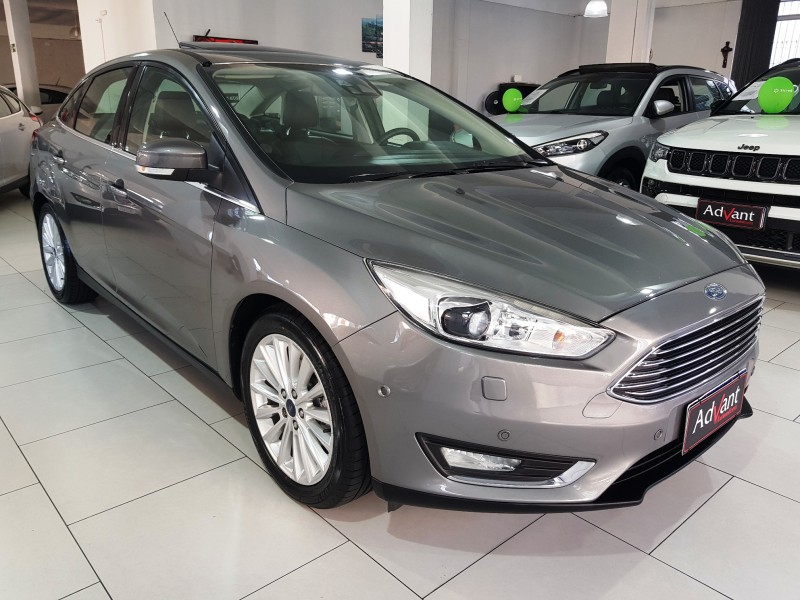 FOCUS 2.0 TITANIUM PLUS FASTBACK 16V FLEX 4P AUTOMÁTICO - 2016 - CAXIAS DO SUL