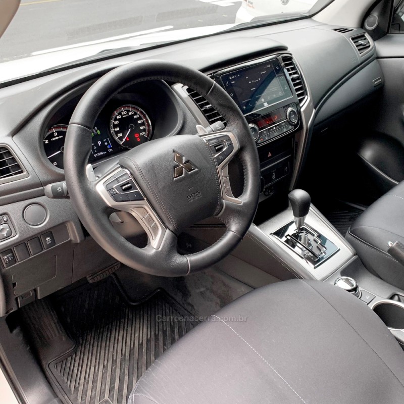 L200 TRITON 2.4 16V SPORT SAVANA DIESEL CD TURBO 4P 4X4 AUTOMÁTICO - 2025 - FLORES DA CUNHA