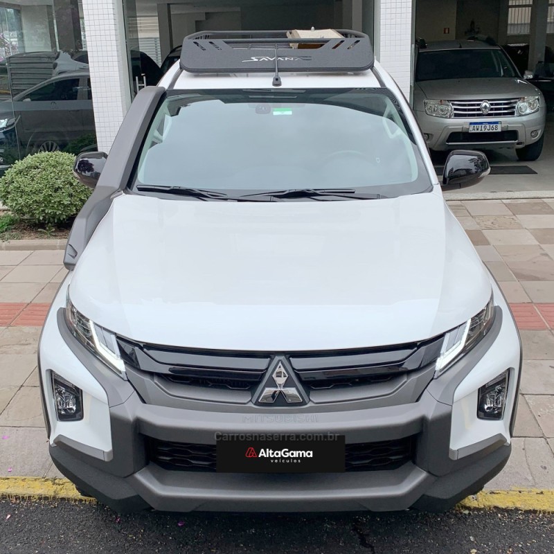 L200 TRITON 2.4 16V SPORT SAVANA DIESEL CD TURBO 4P 4X4 AUTOMÁTICO - 2025 - FLORES DA CUNHA