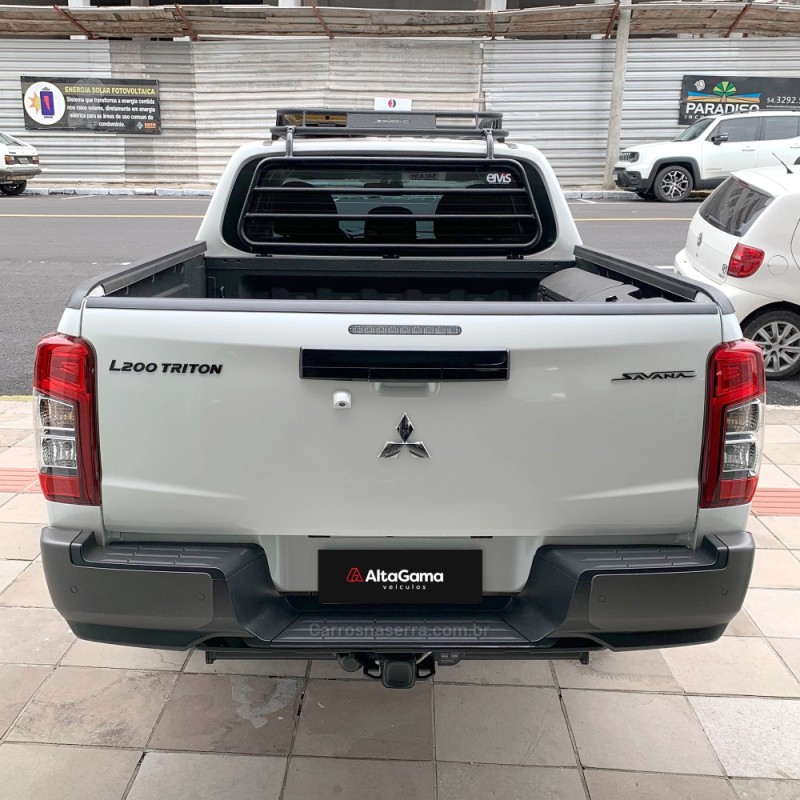 L200 TRITON 2.4 16V SPORT SAVANA DIESEL CD TURBO 4P 4X4 AUTOMÁTICO - 2025 - FLORES DA CUNHA