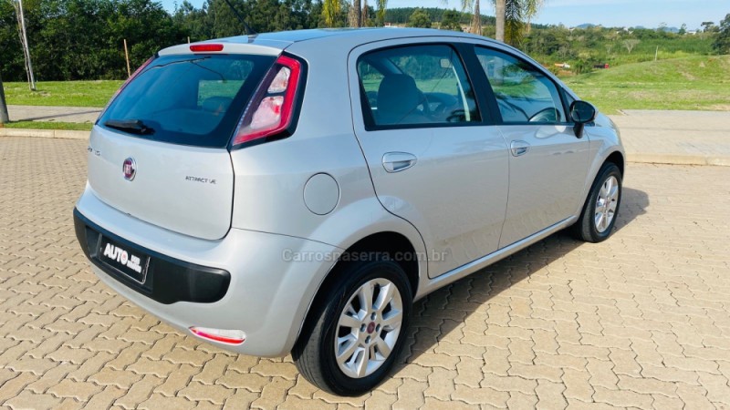 PUNTO 1.4 ATTRACTIVE 8V FLEX 4P MANUAL - 2013 - DOIS IRMãOS