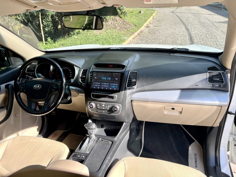 SORENTO 2.4 EX2 4X2 16V GASOLINA 4P AUTOMÁTICO - 2015 - CAXIAS DO SUL
