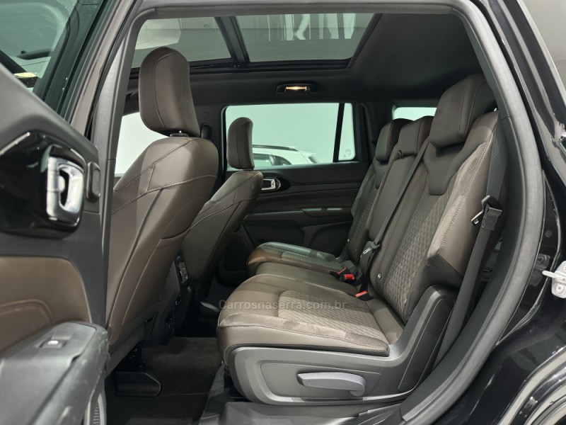 COMMANDER 1.3 OVERLAND T270 16V 4X2 TURBO FLEX 4P AUTOMÁTICO - 2022 - ERECHIM