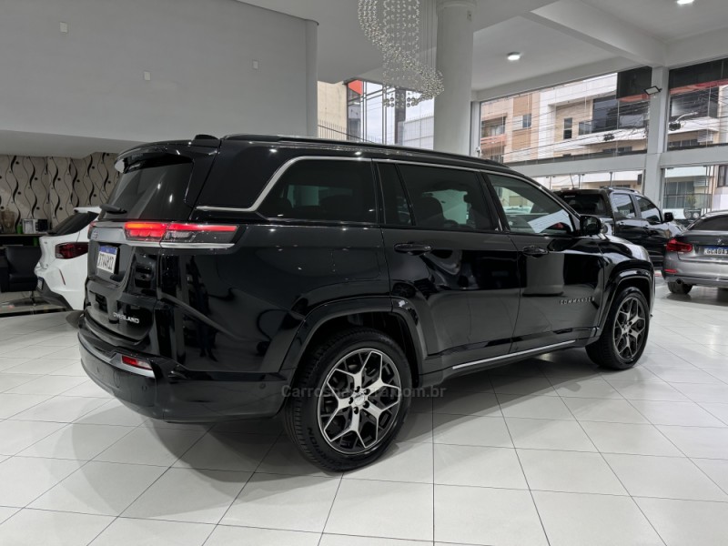 COMMANDER 1.3 OVERLAND T270 16V 4X2 TURBO FLEX 4P AUTOMÁTICO - 2022 - ERECHIM