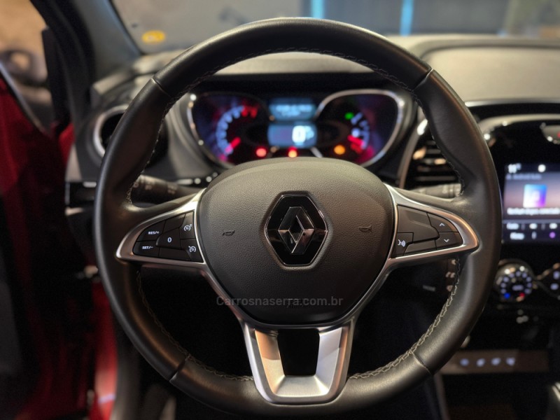 CAPTUR 1.3 ICONIC 16V TURBO FLEX 4P AUTOMÁTICO - 2022 - FARROUPILHA