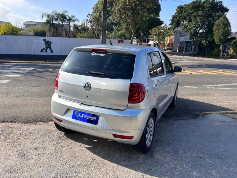 FOX 1.0 MI 8V FLEX 4P MANUAL - 2012 - VENâNCIO AIRES