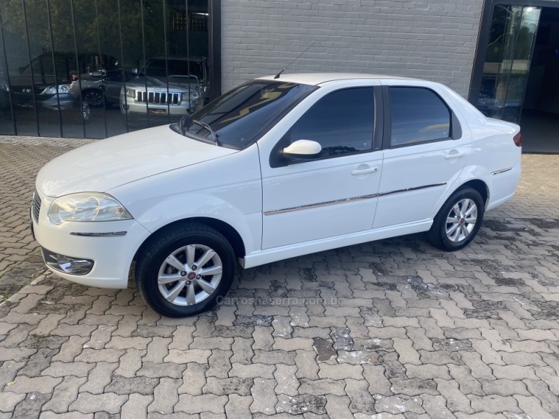 SIENA 1.4 MPI ELX 8V FLEX 4P MANUAL - 2010 - PORTãO