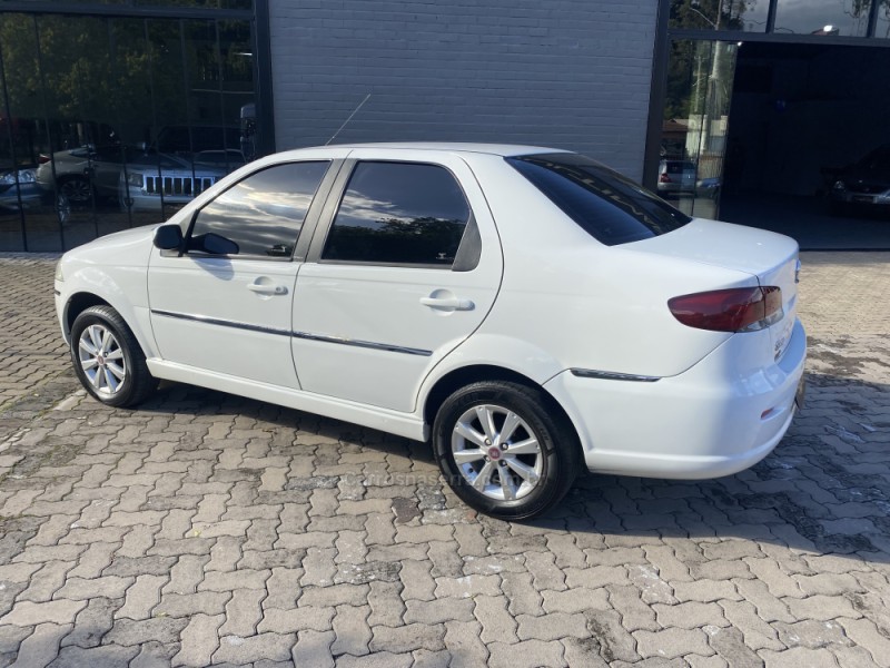 SIENA 1.4 MPI ELX 8V FLEX 4P MANUAL - 2010 - PORTãO