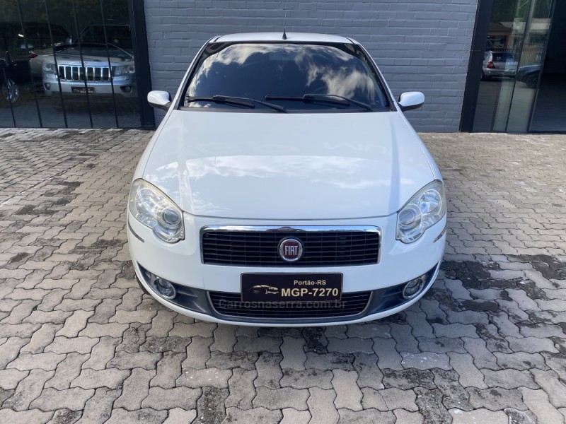 SIENA 1.4 MPI ELX 8V FLEX 4P MANUAL - 2010 - PORTãO