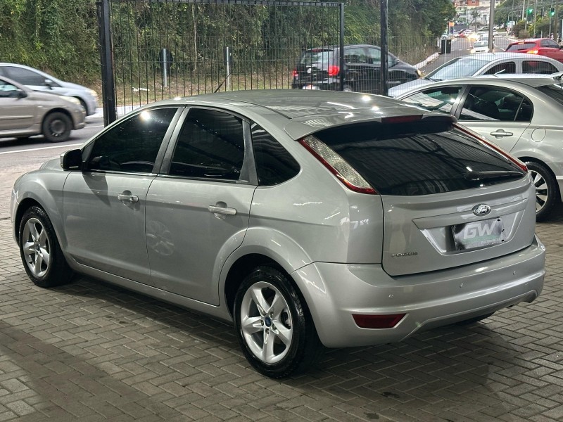 FOCUS 1.6 SE 16V FLEX 4P MANUAL - 2013 - CAXIAS DO SUL