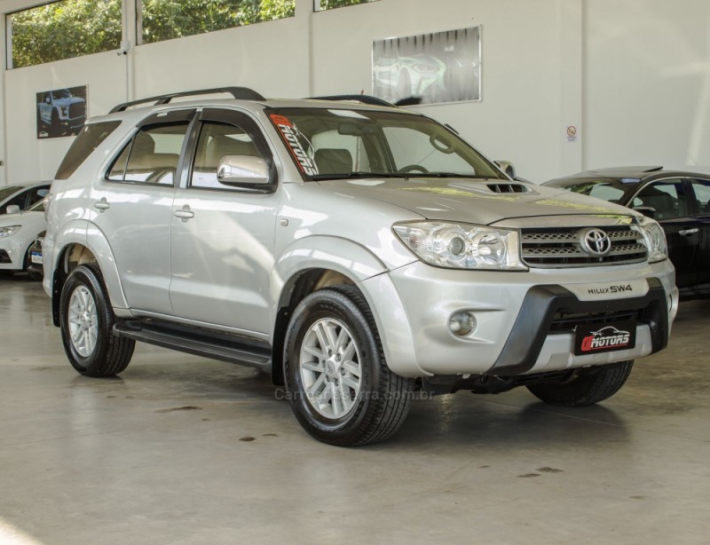 HILUX SW4 3.0 SRV 4X4 CD 16V TURBO INTERCOOLER DIESEL 4P AUTOMÁTICO - 2011 - NOVO HAMBURGO