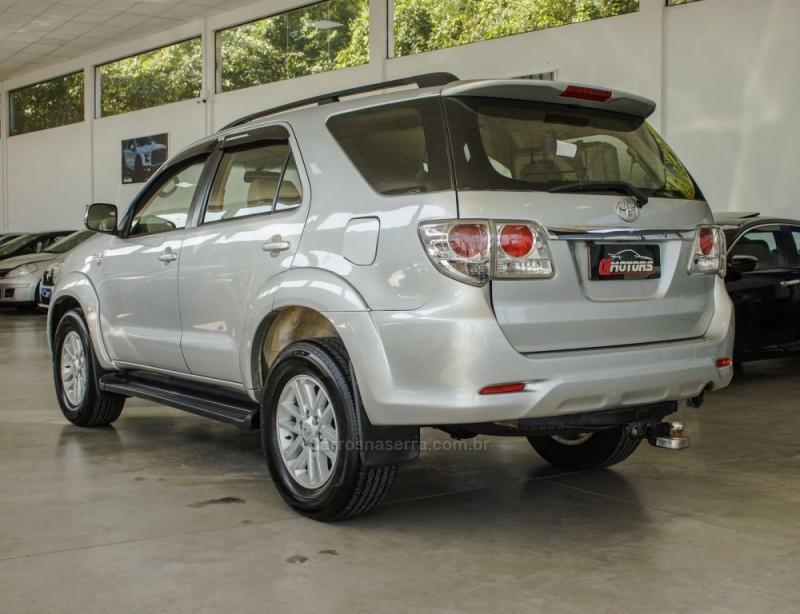 HILUX SW4 3.0 SRV 4X4 CD 16V TURBO INTERCOOLER DIESEL 4P AUTOMÁTICO - 2011 - NOVO HAMBURGO