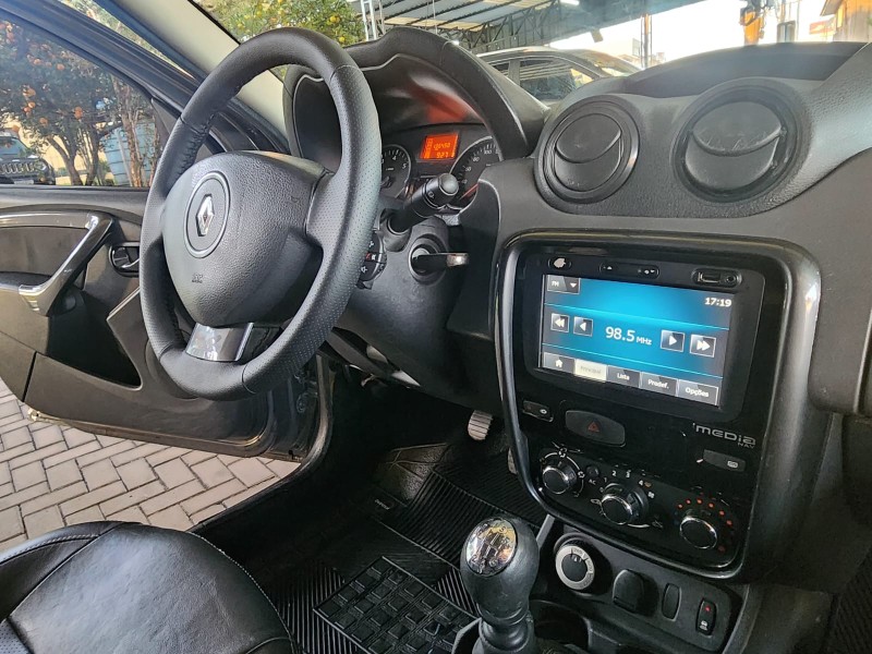 DUSTER 2.0 DYNAMIQUE 4X4 16V FLEX 4P MANUAL - 2014 - CAXIAS DO SUL