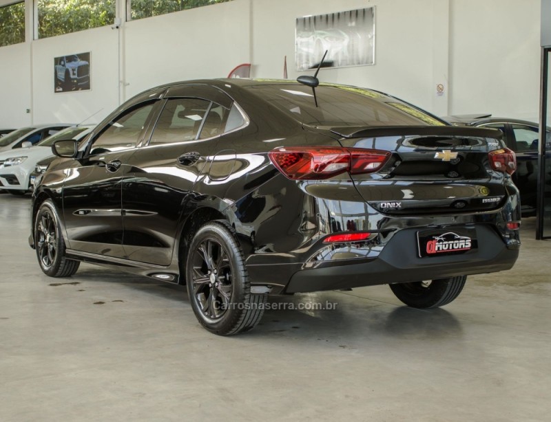 ONIX 1.0	PREMIER PLUS 12V TURBO FLEX 4P AUTOMÁTICO - 2022 - NOVO HAMBURGO