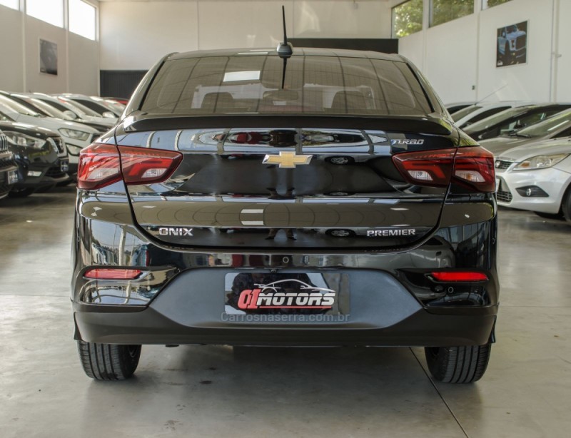 ONIX 1.0	PREMIER PLUS 12V TURBO FLEX 4P AUTOMÁTICO - 2022 - NOVO HAMBURGO