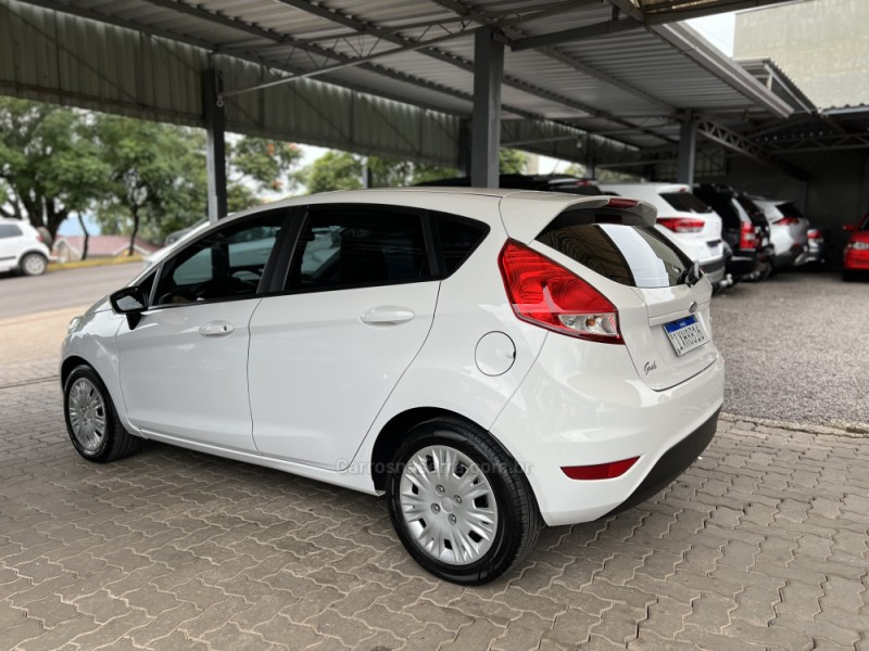FIESTA 1.5 S HATCH 16V FLEX 4P MANUAL - 2016 - BOM PRINCíPIO