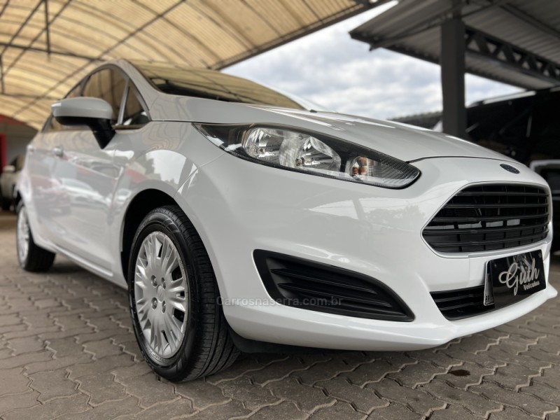 FIESTA 1.5 S HATCH 16V FLEX 4P MANUAL - 2016 - BOM PRINCíPIO