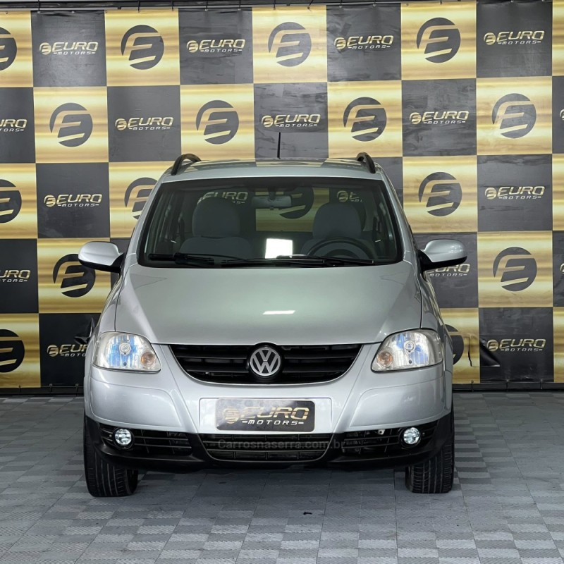 SPACEFOX 1.6 MI 8V FLEX 4P MANUAL - 2009 - PORTãO