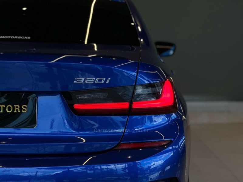 320I 2.0 M SPORT 16V TURBO ACTIVEFLEX 4P AUTOMÁTICO - 2022 - CAXIAS DO SUL