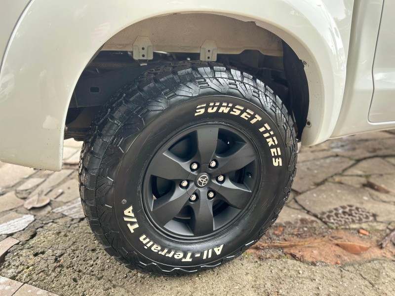 HILUX 2.7 SRV 4X4 CD 16V FLEX 4P AUTOMÁTICO - 2014 - TRêS COROAS