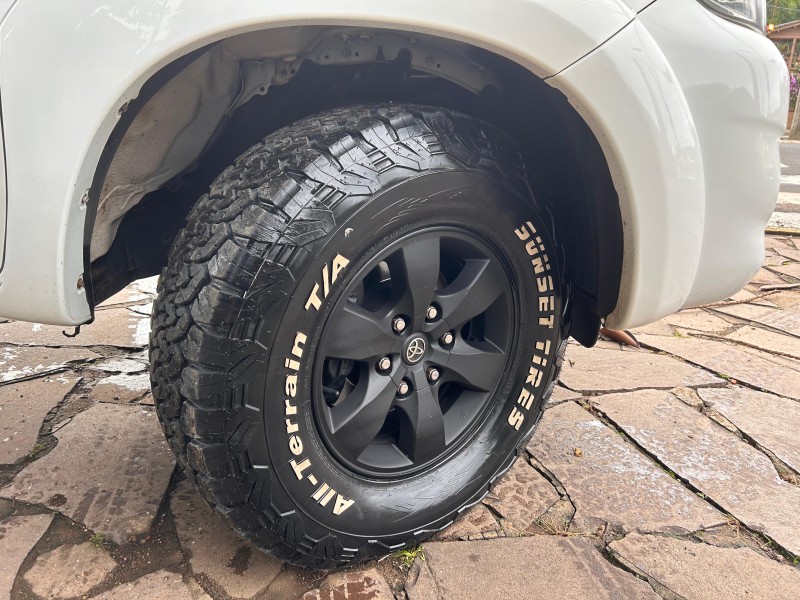 HILUX 2.7 SRV 4X4 CD 16V FLEX 4P AUTOMÁTICO - 2014 - TRêS COROAS
