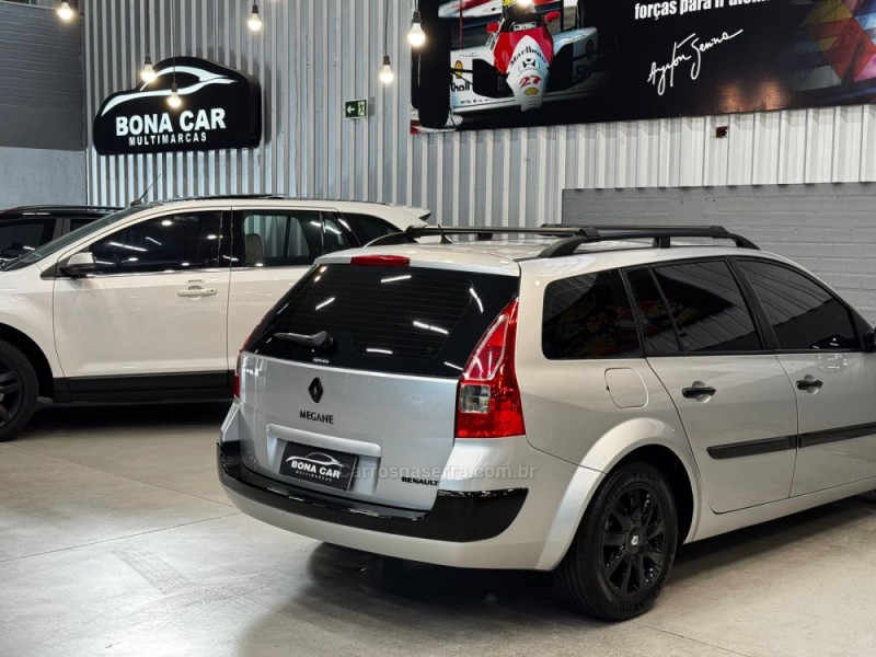 MÉGANE 1.6 DYNAMIQUE GRAND TOUR 16V FLEX 4P MANUAL - 2011 - CAXIAS DO SUL