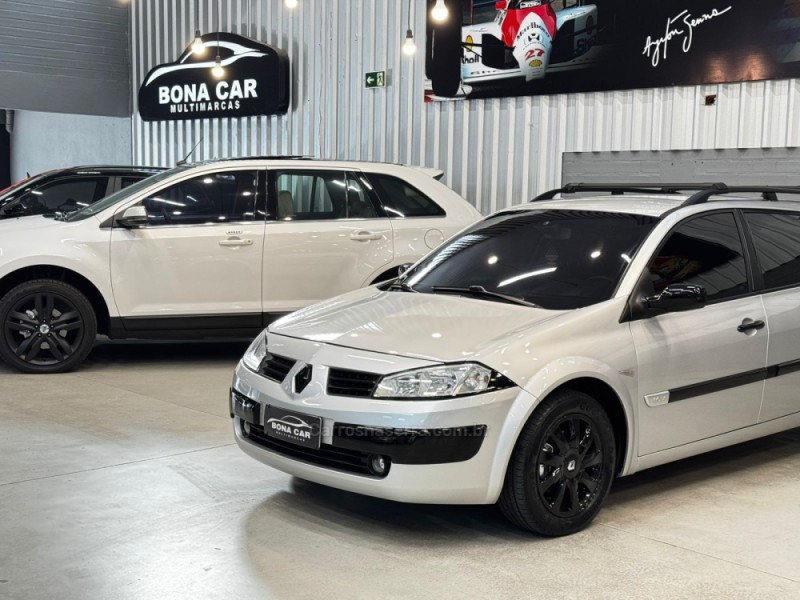 MÉGANE 1.6 DYNAMIQUE GRAND TOUR 16V FLEX 4P MANUAL - 2011 - CAXIAS DO SUL