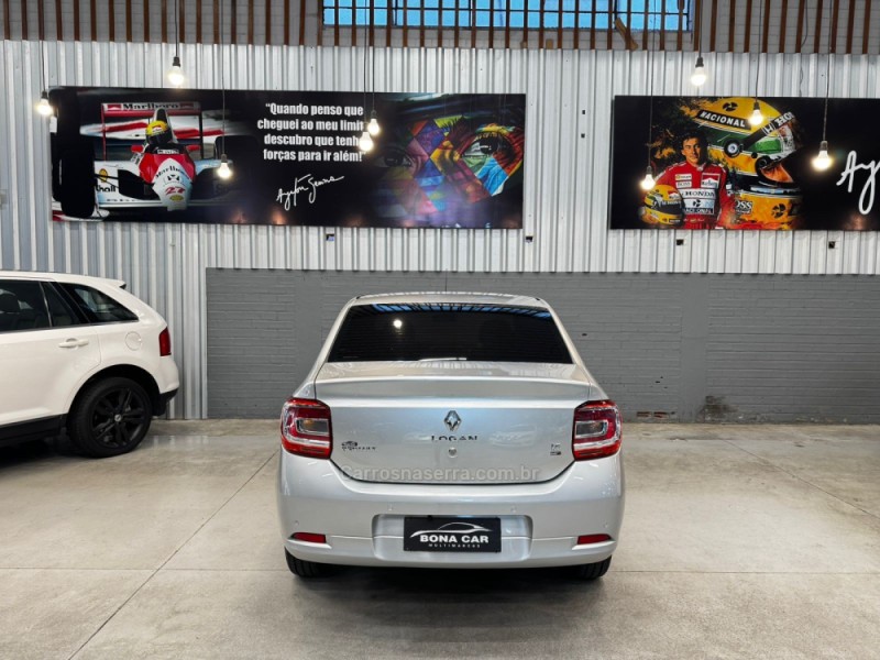 LOGAN 1.6 EXPRESSION 16V FLEX 4P AUTOMÁTICO - 2017 - CAXIAS DO SUL