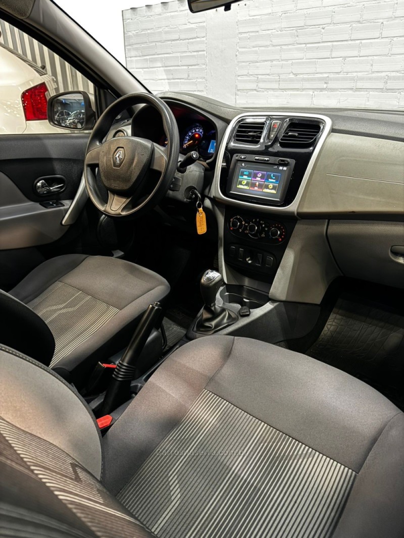 LOGAN 1.6 EXPRESSION 16V FLEX 4P AUTOMÁTICO - 2017 - CAXIAS DO SUL