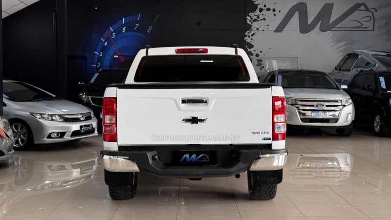 S10 2.4 LTZ 4X2 CD 8V FLEX 4P MANUAL - 2013 - ESTâNCIA VELHA