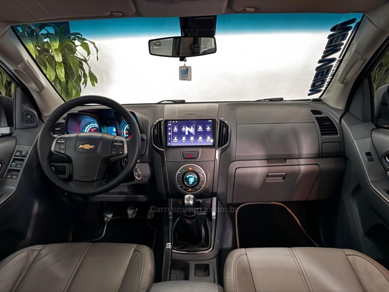 S10 2.4 LTZ 4X2 CD 8V FLEX 4P MANUAL - 2013 - ESTâNCIA VELHA