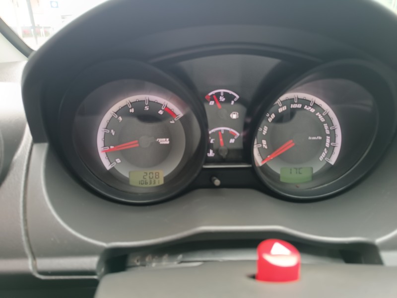 FIESTA 1.6 MPI HATCH 8V FLEX 4P MANUAL - 2014 - FLORES DA CUNHA