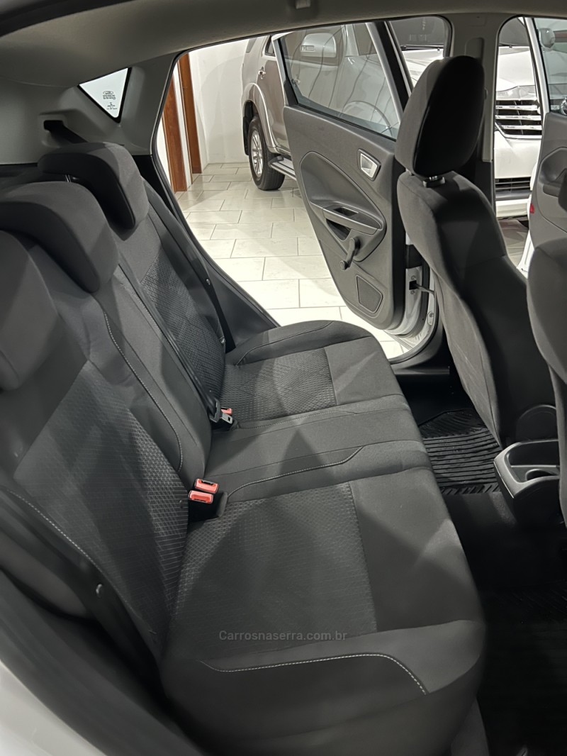 FIESTA 1.6 SE HATCH 16V FLEX 4P MANUAL - 2015 - CAXIAS DO SUL