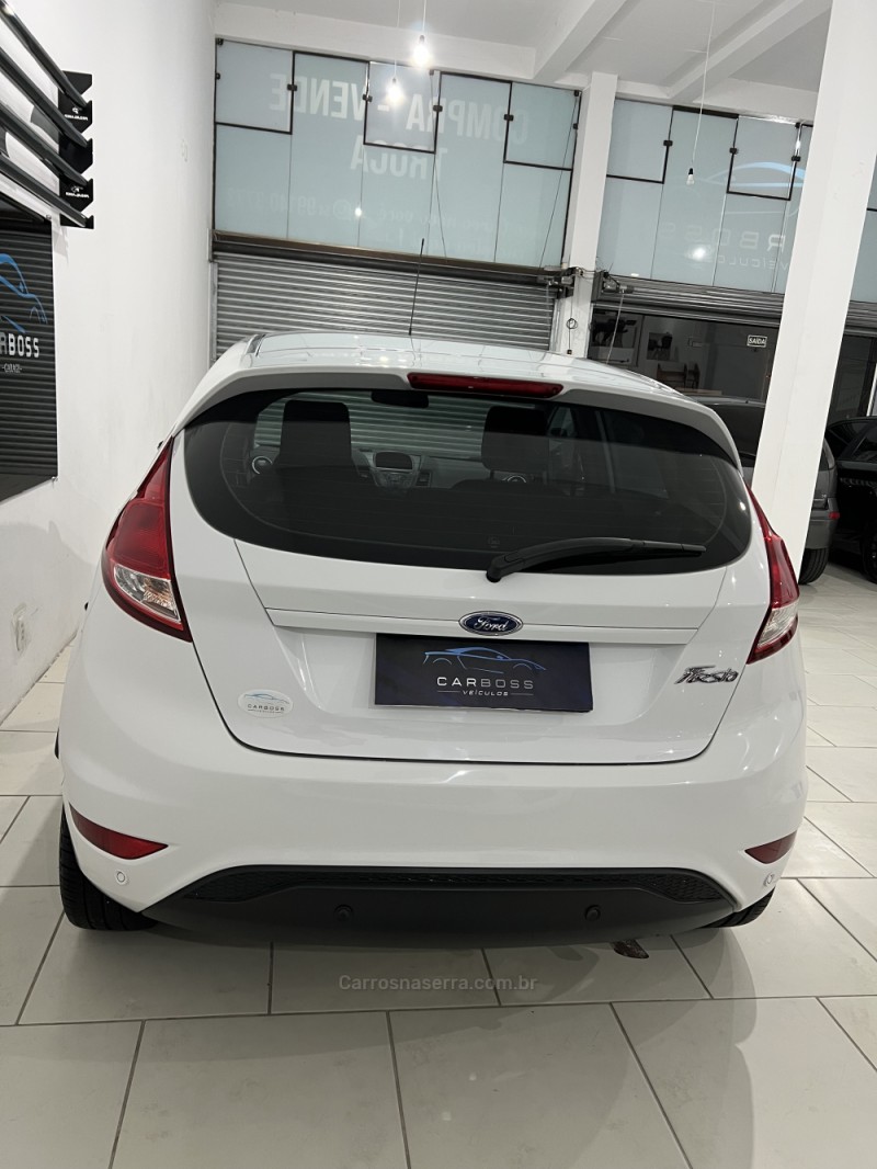 FIESTA 1.6 SE HATCH 16V FLEX 4P MANUAL - 2015 - CAXIAS DO SUL