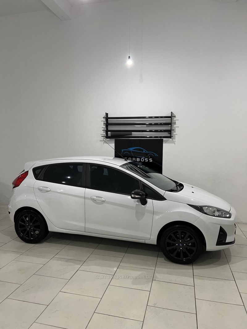 FIESTA 1.6 SE HATCH 16V FLEX 4P MANUAL - 2015 - CAXIAS DO SUL