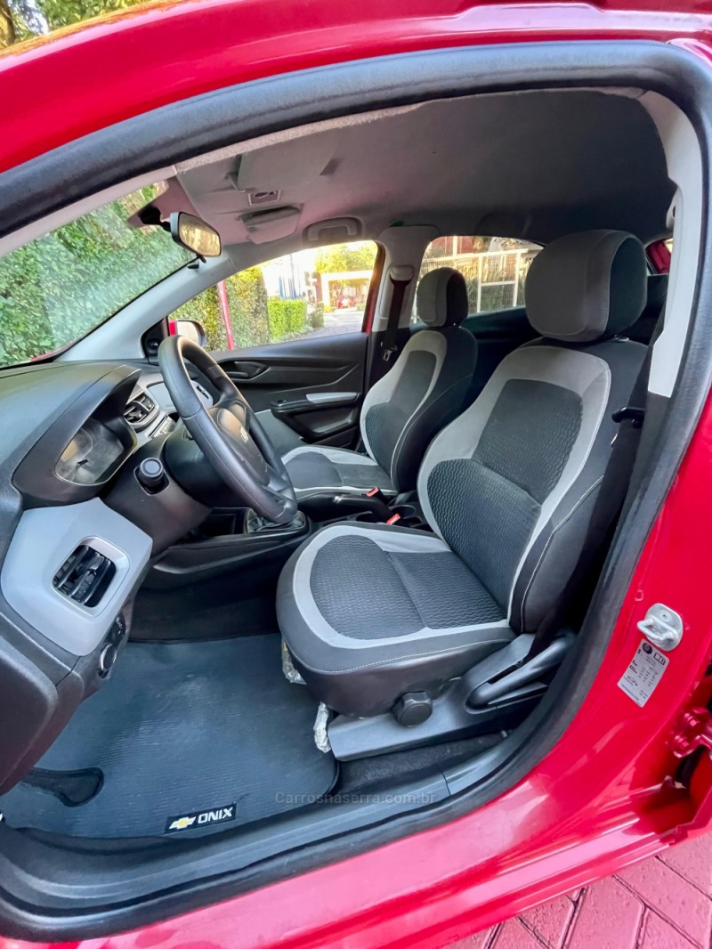 ONIX 1.0 MPFI LS 8V FLEX 4P MANUAL - 2015 - ROLANTE