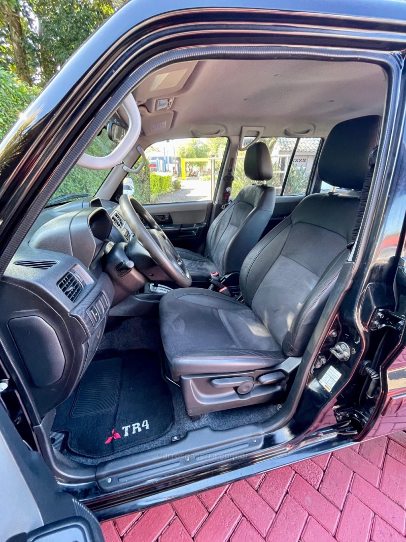 PAJERO TR4 2.0 4X4 16V 140CV FLEX 4P AUTOMÁTICO - 2008 - ROLANTE