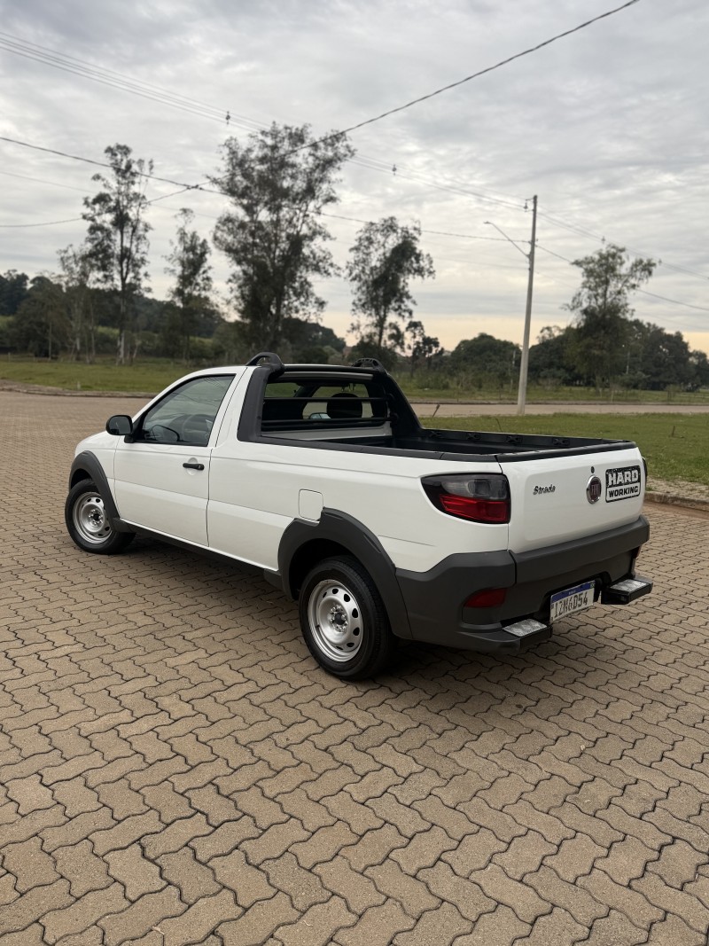 STRADA 1.4 MPI WORKING CE 8V FLEX 2P MANUAL - 2020 - ARROIO DO MEIO