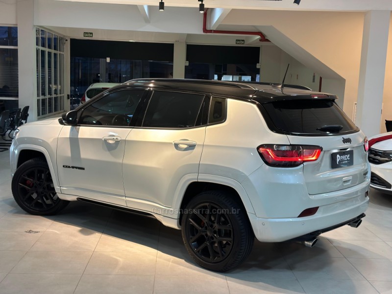 COMPASS 2.0 HURRICANE BLACKHAWK 4X4 TURBO GASOLINA 4P AUTOMÁTICO - 2025 - CAXIAS DO SUL