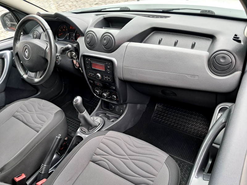DUSTER 1.6 4X2 16V FLEX 4P MANUAL - 2014 - CAXIAS DO SUL