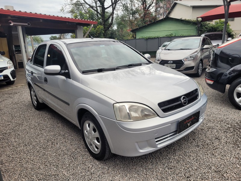 CORSA 1.8 MPFI MAXX SEDAN 8V FLEX 4P MANUAL - 2005 - CARLOS BARBOSA